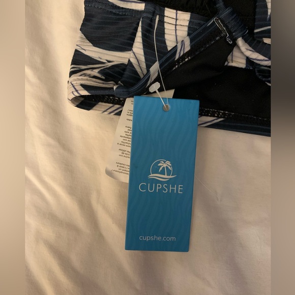 Cupshe Bikini - Picture 6 of 14